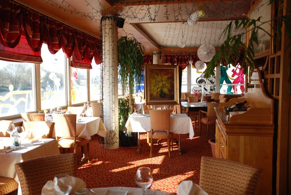 Hotel Restaurant Le Bellevue Montrichard 3 Etoiles Монришар Екстер'єр фото