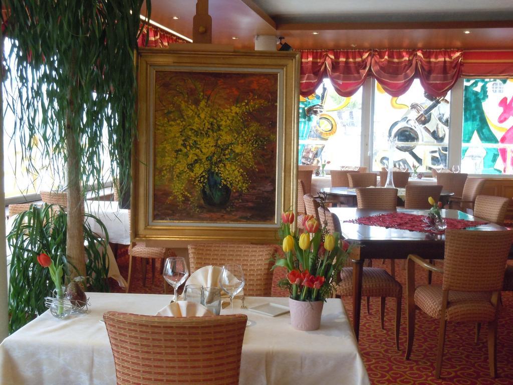 Hotel Restaurant Le Bellevue Montrichard 3 Etoiles Монришар Екстер'єр фото